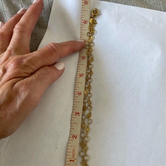 Sparkling gold plated necklace - 18 Inch length. - Picture 3 of 3